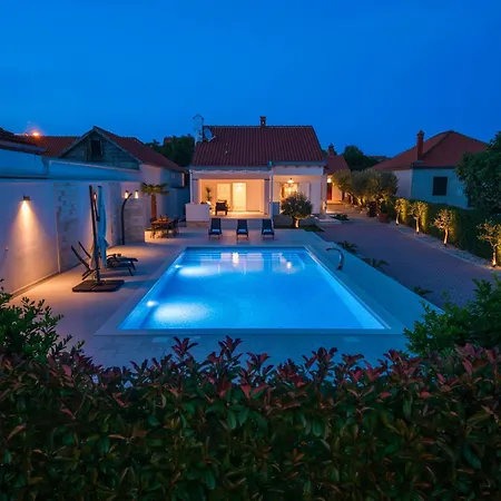 Vila 65 Large 55m2 Private Heated Pool Peaceful Escape