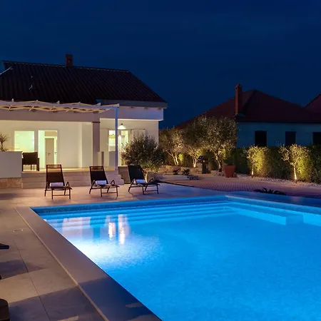 Villa 65 Large 55m2 Private Pool Peaceful Escape *