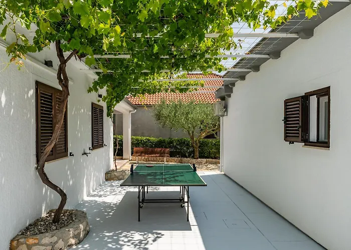 65 Large 55m2 Private Heated Pool Peaceful Escape *