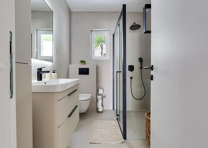 65 Large 55m2 Private Heated Pool Peaceful Escape *