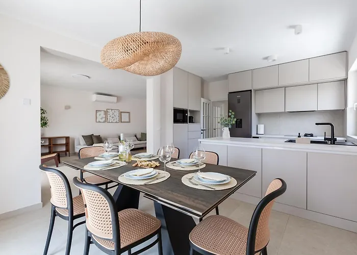 65 Large 55m2 Private Heated Pool Peaceful Escape Villa *