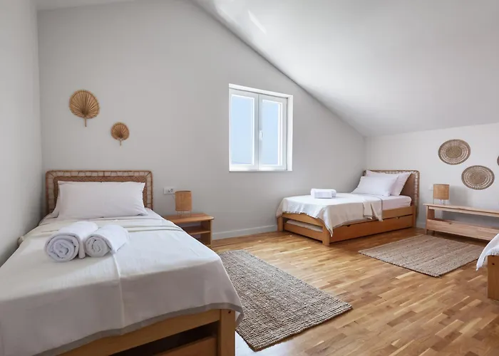 65 Large 55m2 Private Heated Pool Peaceful Escape