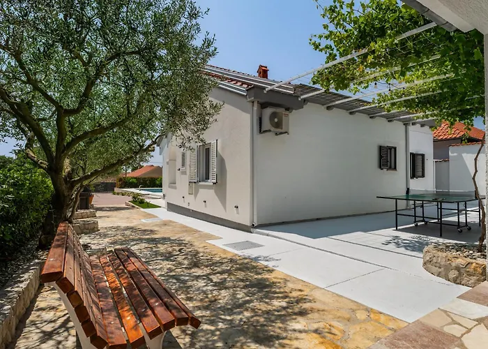 65 Large 55m2 Private Heated Pool Peaceful Escape