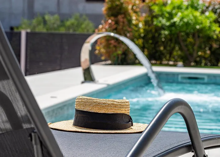 65 Large 55m2 Private Heated Pool Peaceful Escape